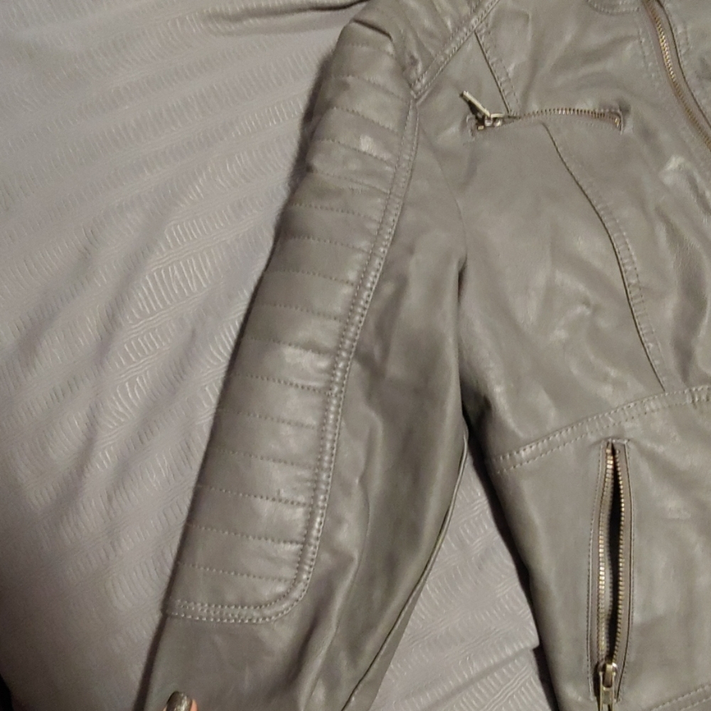 Moto Jacket - Picture 5 of 8